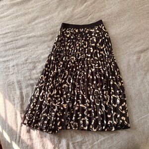 H&M Skirts | H&M Black And White Pleated A-Line Midi Skirt Black/White